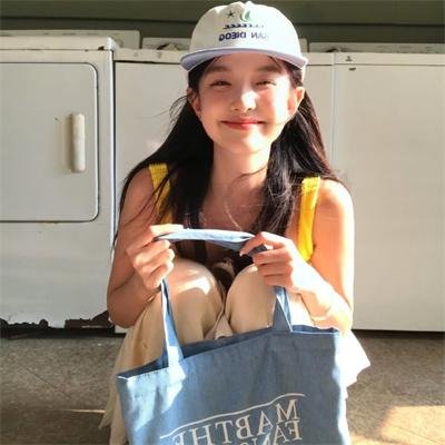 白莲花度假村第一季
